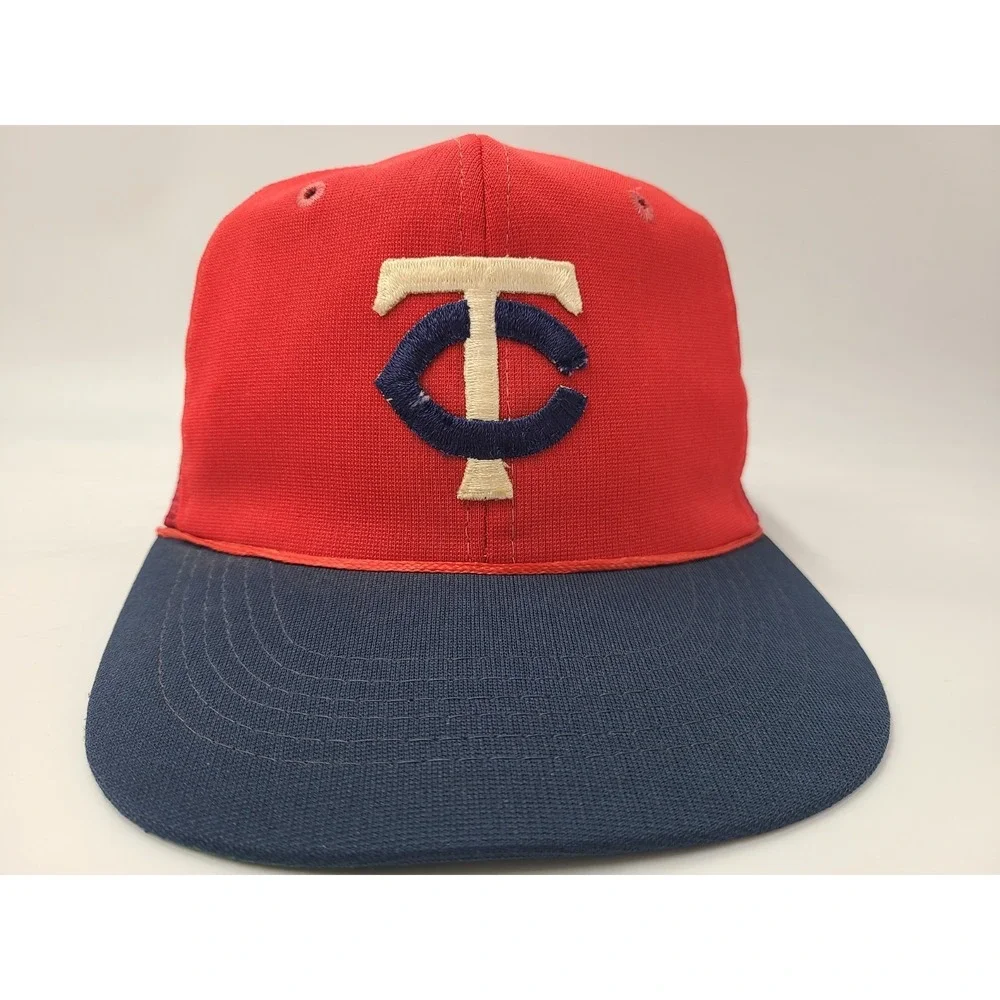Vintage‎ Minnesota Twins Twins Enterprise Mesh Trucker Snapback Hat Cap MLB Red